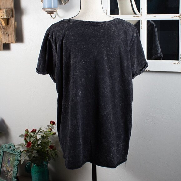 Torrid Distressed T-Shirt Size 2 Deep V Neck Cut Out - 2X - Picture 3 of 5